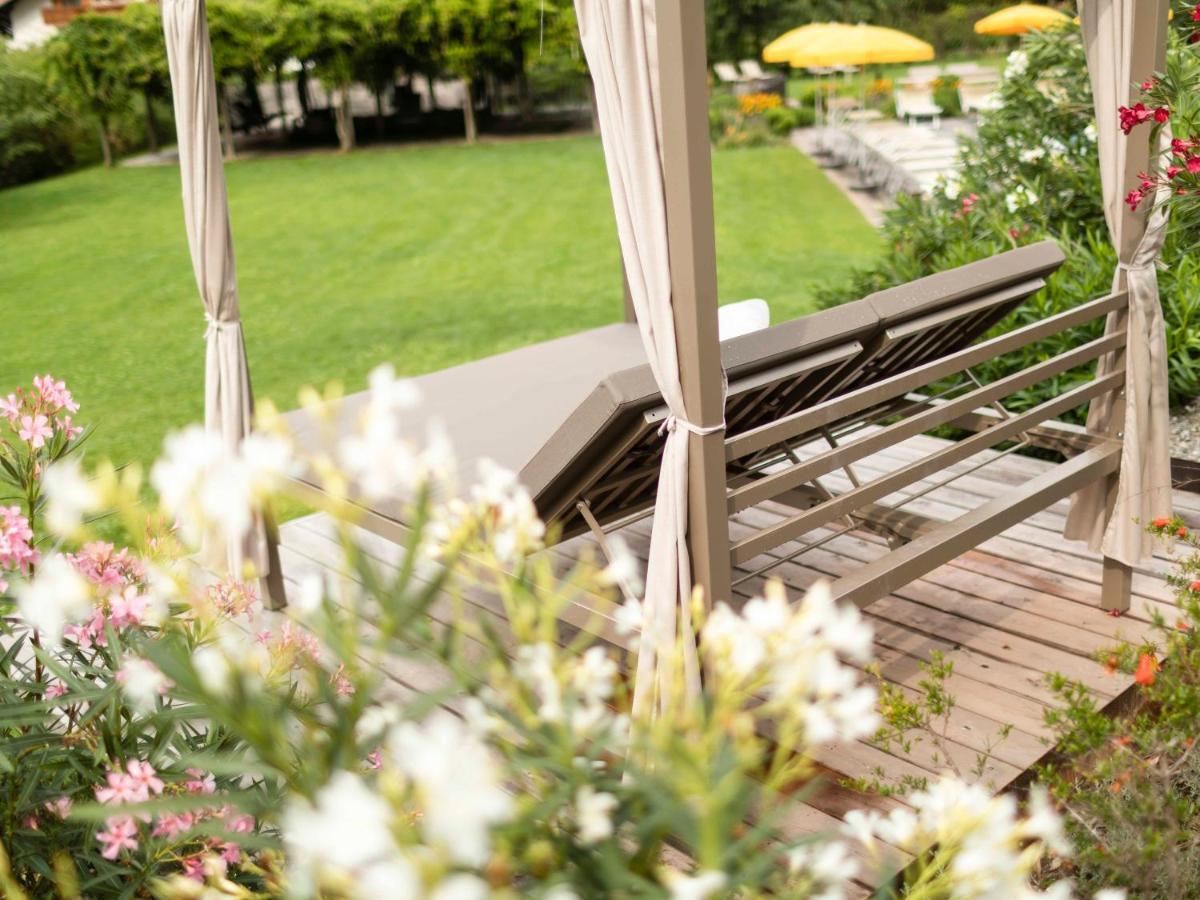 Biohotel Theiner'S Garten Lana Exterior foto